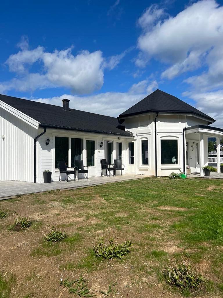 Aparthotel Senja Living Stonglandseidet Exterior foto